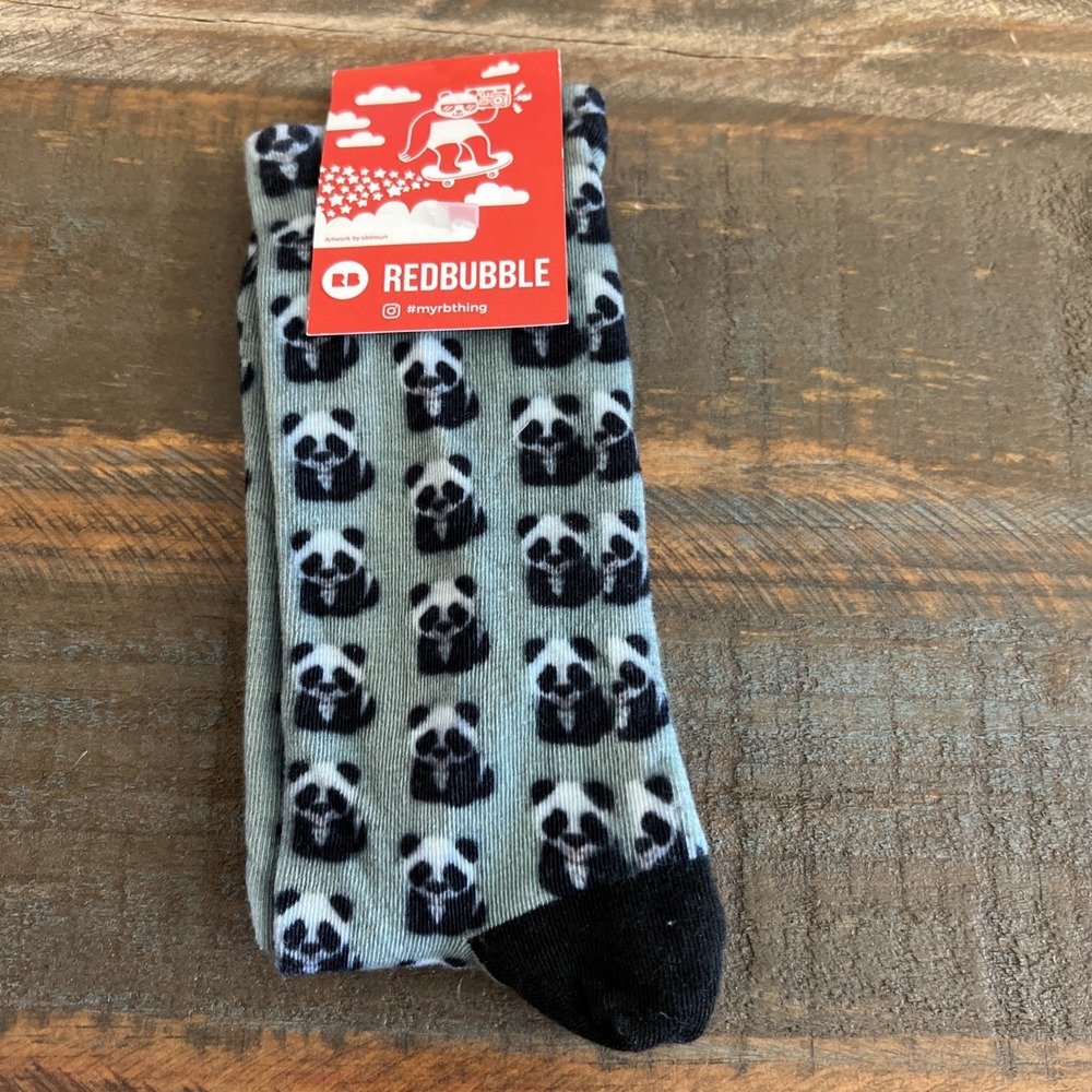 NEW RedBubble Green socks NWT  Medium 3.5 - 12  Panda Novelty